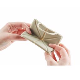 Hopfällbar reseskål från Hunter i färgen creme